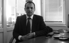 Sağlık Personeli Olmayan Sağlık Personeli