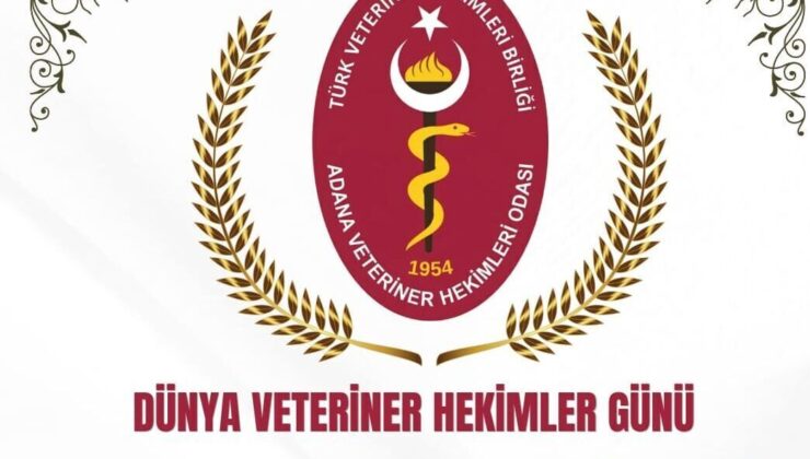 Çelenk Sunma Töreni