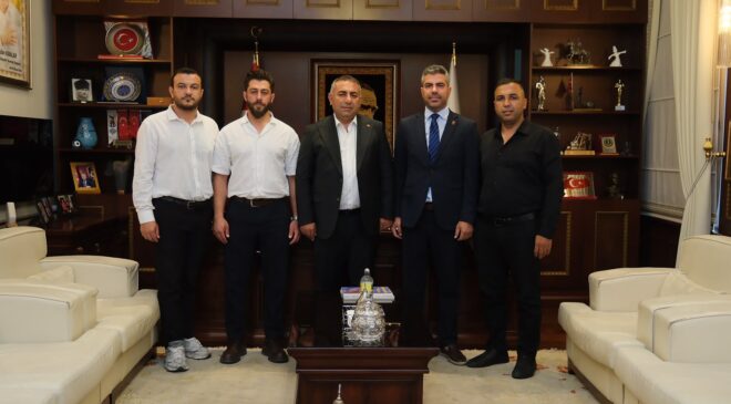 Adana Büyükşehir Belediyesi Başkan V. Sayın Güngör GEÇER’i makamında ziyaret ettik.